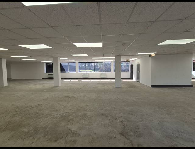 426M² OFFICE TO LET IN WOODMEAD